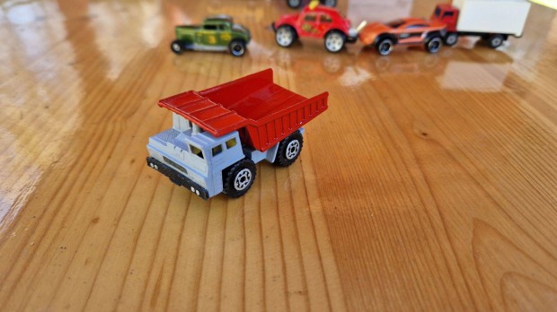 Matchbox Dump Truck Kisaut