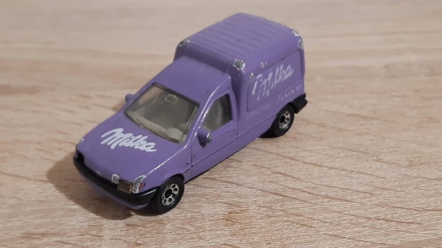 Matchbox Ford Courier 1991 Milka