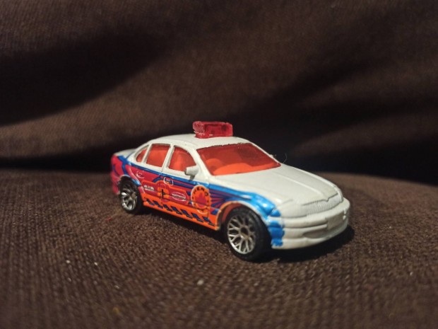 Matchbox Ford Falcon Police (2004)