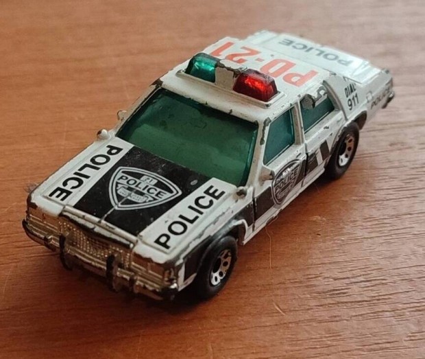 Matchbox Ford LTD - PD-21 - No. MB16 - 1987 - 1:69 - Macau