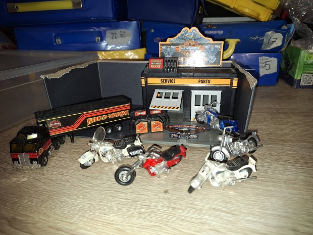 Matchbox Harley davidson convoy s motorok