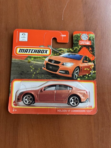 Matchbox Holden VF Commodore SSV j