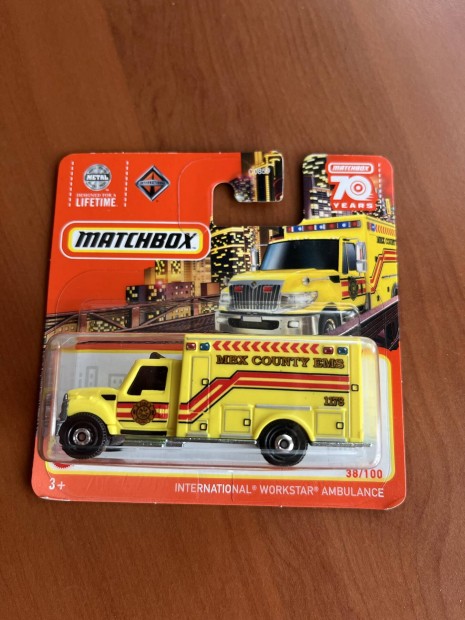 Matchbox International Workstar Ambulance j