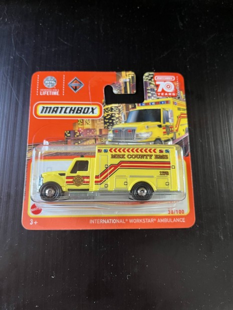 Matchbox International Workstar Ambulance j