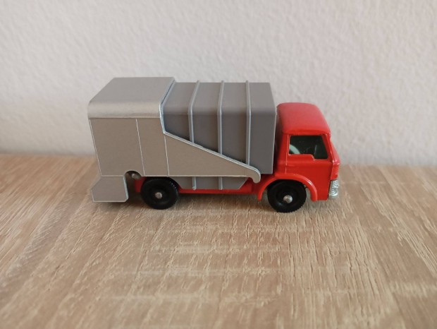 Matchbox Lesney No 7 Ford Refuse Truck