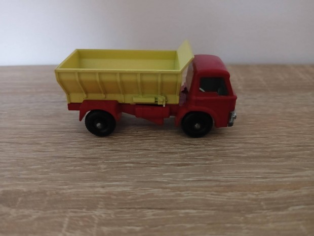 Matchbox Lesney Series 70 Grain Spreader Truck