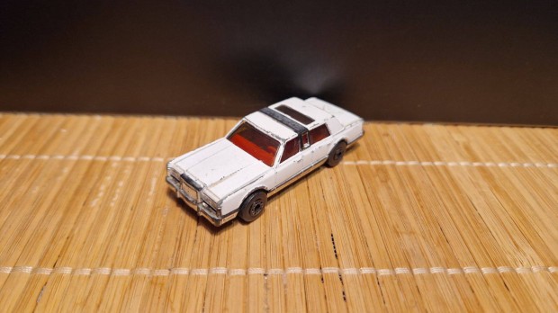 Matchbox Lincoln Town Car Kisaut