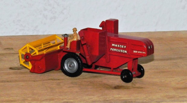 Matchbox M-5 Combine harvester