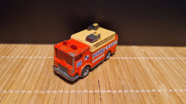 Matchbox Mack Auxiliary Truck Kisaut