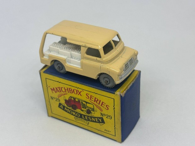 Matchbox Moko NR. 29 - Milk Delivery Truck