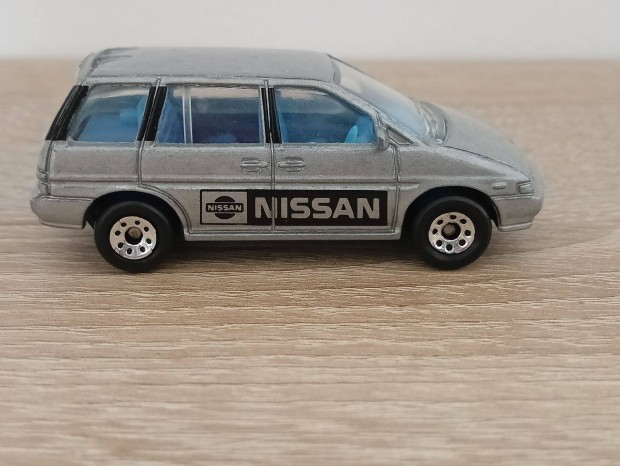 Matchbox Nissan Prairie Gray