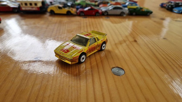 Matchbox Pontiac Fiero Kisaut