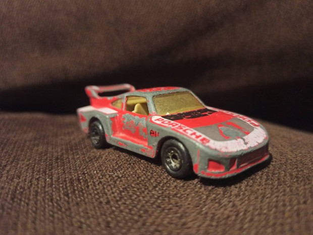 Matchbox Racing Porsche 935 (1989)