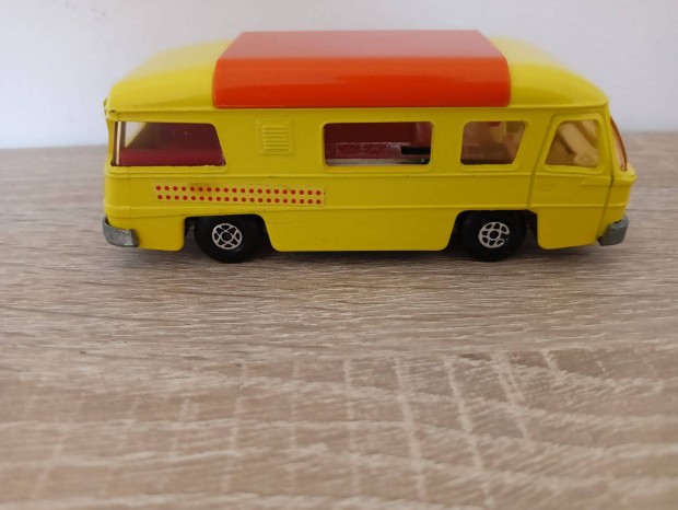 Matchbox Speed Kings Camping Cruiser - Yellow