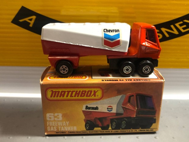 Matchbox Superfast 63 Freeway Tanker "Chevron"