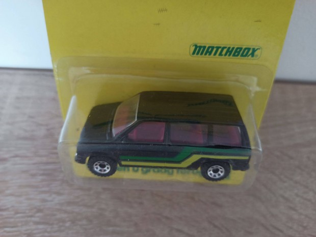 Matchbox Superfast Dodge Caravan "BP" bontatlan