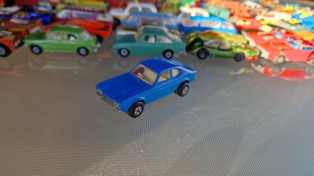 Matchbox Superfast Ford Capri Kisaut Tbb darab!