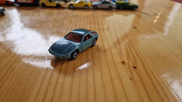 Matchbox Superfast Porsche 928 szrke Kisaut