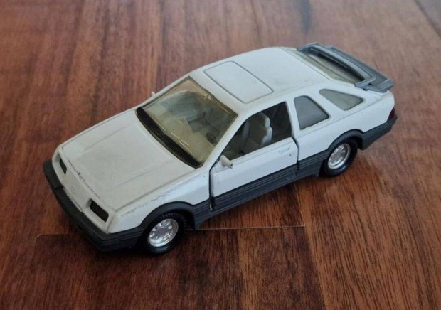 Matchbox Superkings K-100 1982 Ford Sierra XR4i