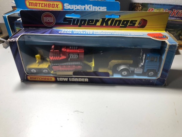 Matchbox Superkings K-23 Low Loader and Bulldozer