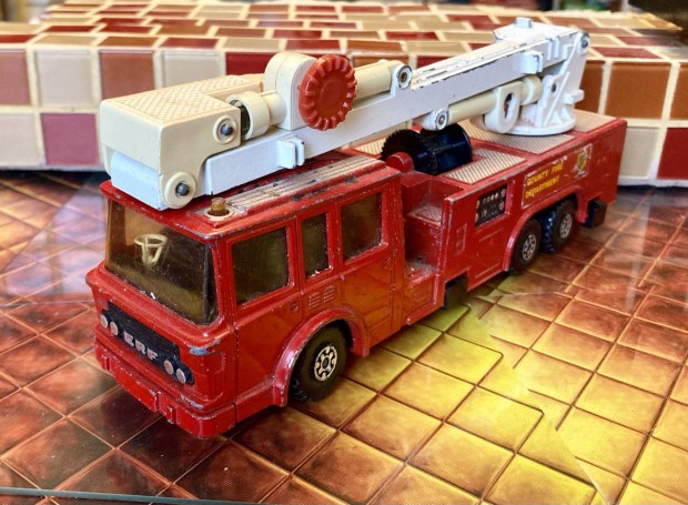 Matchbox Superkings Snorkel fire Engine - nagy tzolt