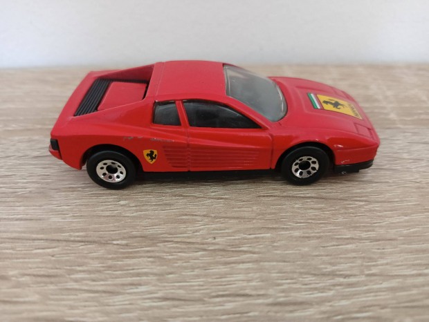 Matchbox - 1986 "Superfast" Ferrari Testarossa