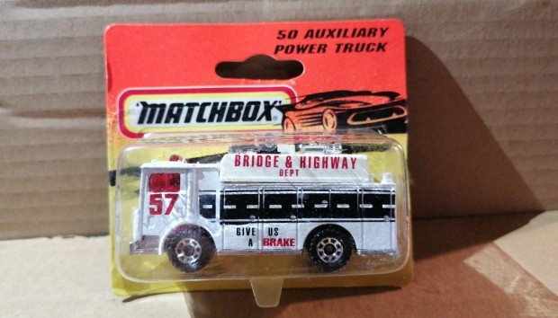 Matchbox - 50 Auxiliary power Truck (1995) 