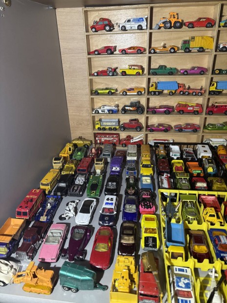 Matchbox gyűjtemény + dobozok
