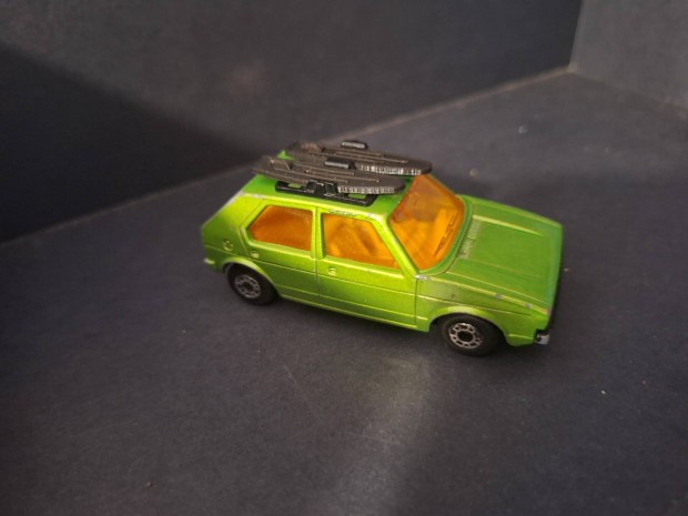 Matchbox superfast Volkswagen Golf vilgos zld