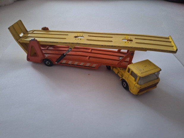 Matchbox superkings DAF car transporter 1:43