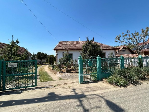 M�t�szalkai elad� 110 nm-es h�z