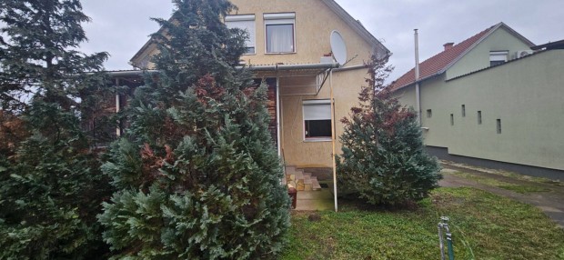 M�t�szalk�n az �jtelepen elad� t�gla h�z!