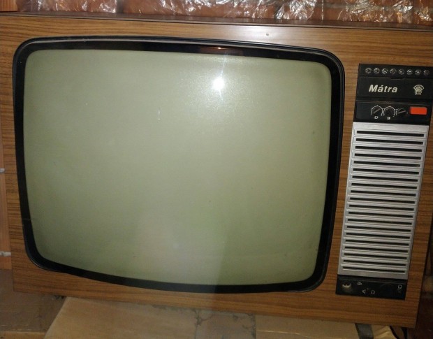 Mtra fekete-fehr tv - retro