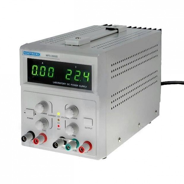 Matrix Labortpegysg Labortp 0-30V(3A) + 5V(1A) (0913)