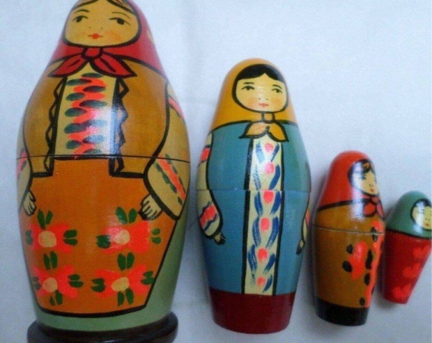 Matrjoska baba újszerű kézműves