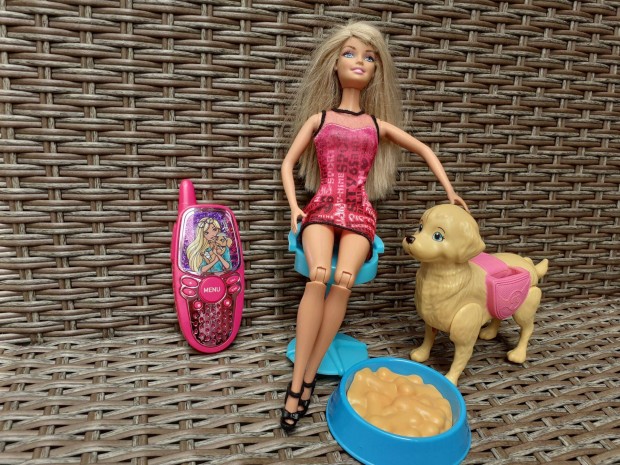 Mattel Barbie Baba / Kutyus Felhzva Stl