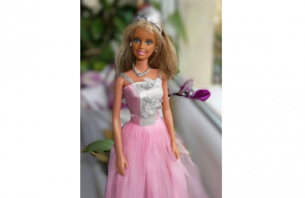 Mattel Barbie baba 3