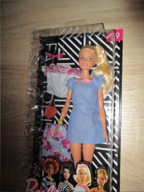 Mattel Barbie baba szke