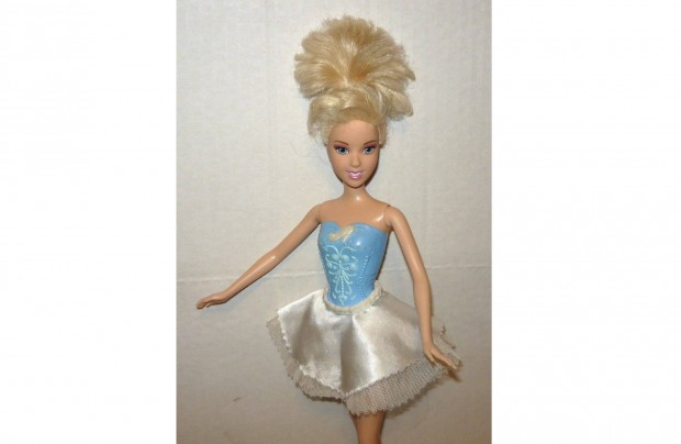 Mattel Hamupipke Barbie baba