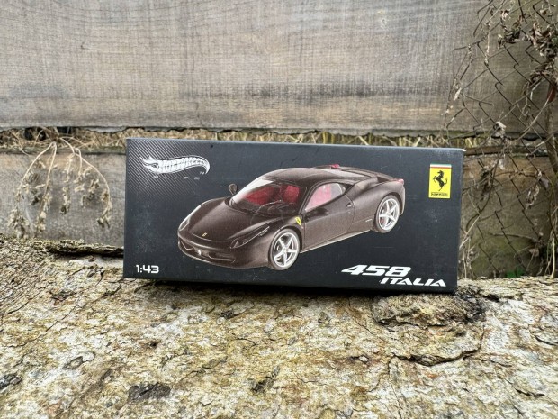 Mattel Hot Wheels Elite Ferrari 458 Italia 1:43