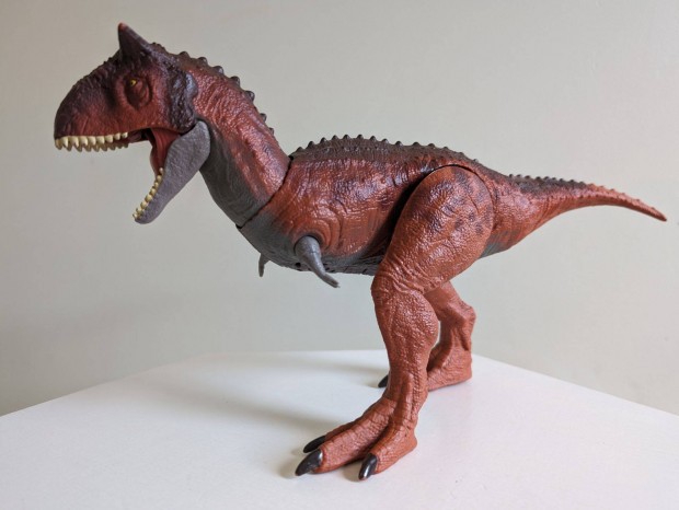 Mattel Jurassic World Carnotaurus dinoszaurusz