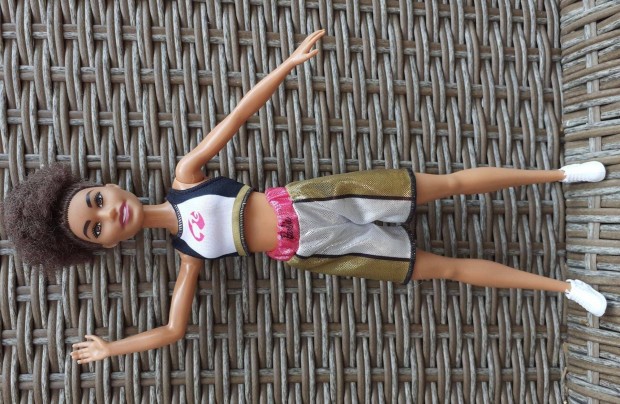 Mattel Kreol Sportos Barbie Baba
