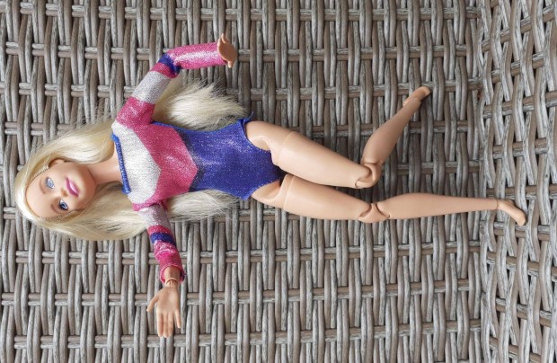 Mattel Mindenhol zletes Jga Barbie Baba
