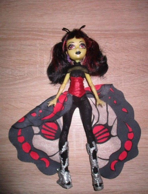 Mattel Monster high baba Boo York Luna bli ruhs