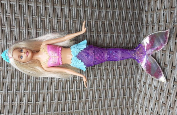 Mattel Sell Barbie Baba/ Vilgt s Mozog az Uszonya