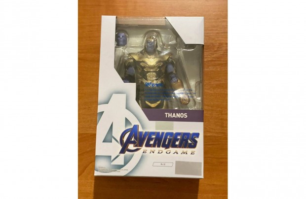 Mavel Avengers Endgame ( Bosszllk Vgjtk) Thanos Figura !