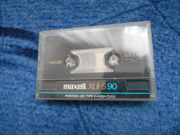 Maxell XLII-S90 chrom kazetta