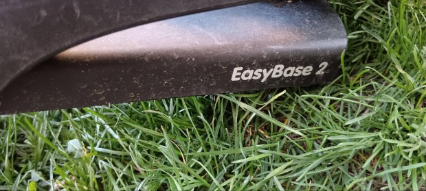 Maxi Cosi Easy base2 és cabrio fix hordozó