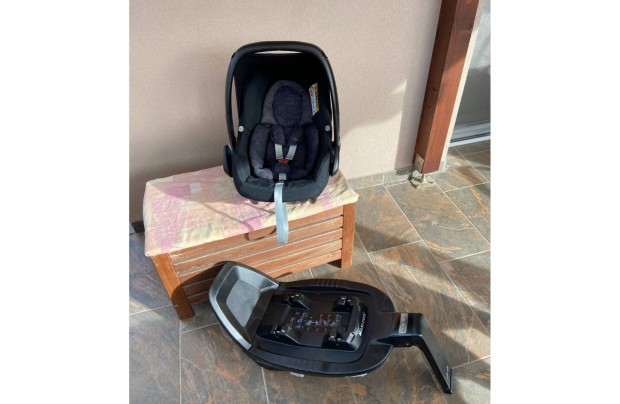 Maxi Cosi Familyfix3 Isofix talp+Rock hordoz i-Size