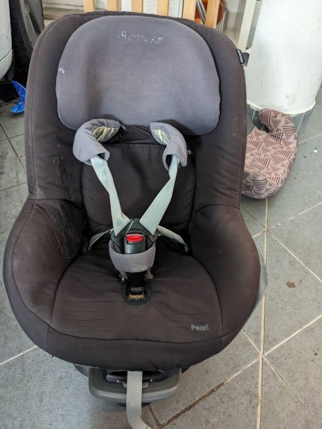 Maxi Cosi Pearl gyerekls s Family fix isofix egyben negyed ron